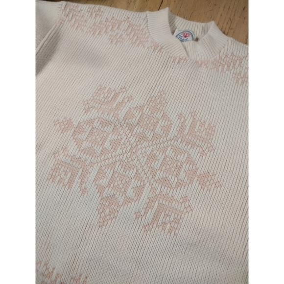 Thackery vintage sweater with snowflake pattern - Picture 3 of 10